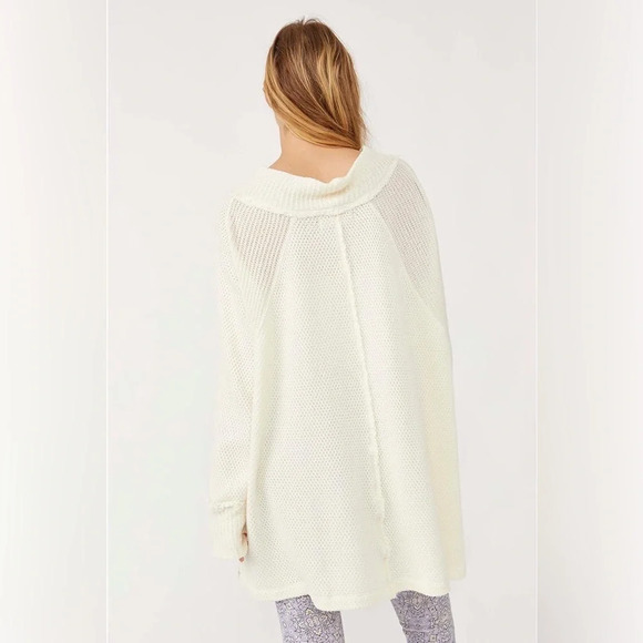 Free People She’s A Keeper Mock Neck Cream Oversized Sweater XS NWT - Picture 2 of 5